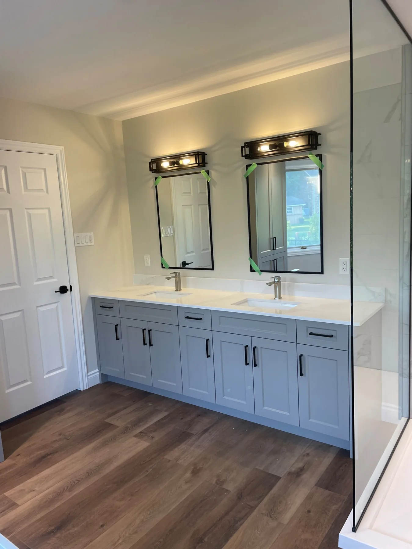Double vanity ensuite renovation